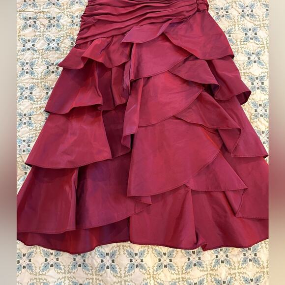 Vintage Tadashi 90s/Y2K Iridescent Ruched Knee Length Dress w Ruffles - Picture 2 of 15